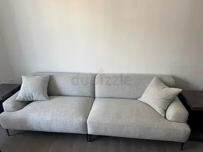 Amelia Sofa Loom Collection - Light grey 3-seater modern sofa in good condition