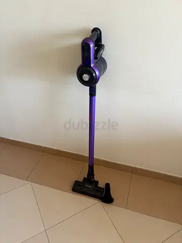 Lightweight Cordless Airbot vacuum with brush