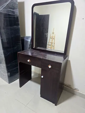 Dark Wood Dressing Table with Mirror and Drawers