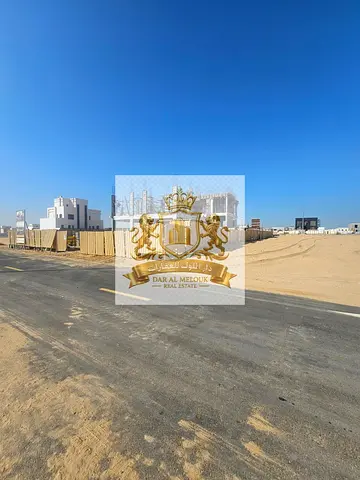 للبيع في الشارقة   منطقة الحوشى   أرض سكنية   موقع مميز   قريبة من جميع الخدمات   تملك حر لجميع الجنسيات العربية