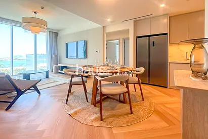 Park, Palm and Marina Views | Upgraded | Furnished