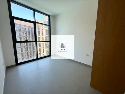 Specious luxury apartment for rent