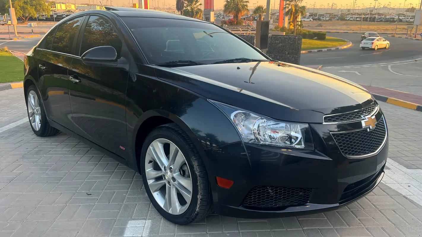 Chevrolet Cruze 2014 — photo 1 of 14
