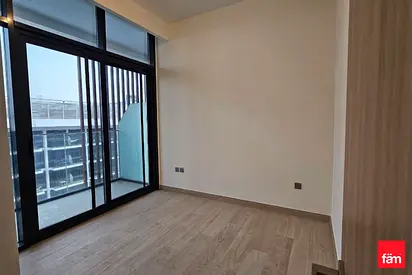 High floor | Pool View | vacant kn 2 months