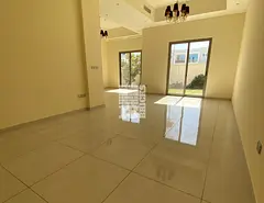 Corner | Large 3 + Maids Room | Vacant