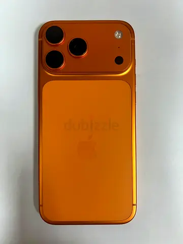 Apple iPhone 17 Pro Max in Cosmic Orange 6 months used