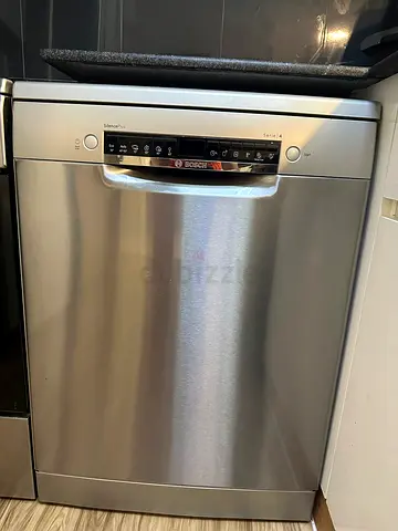 Bosch Stainless Steel free standing Dishwasher - Like new - Reason: Moving out