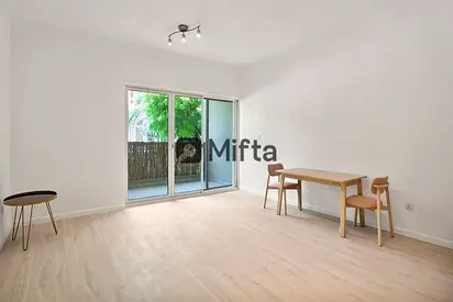 2.5% Commission | Semi Furnished | Vacant