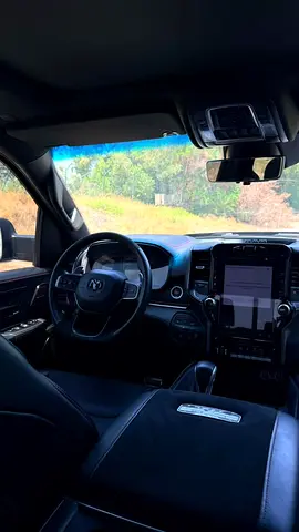2024 RAM 1500 TRX 照片 10