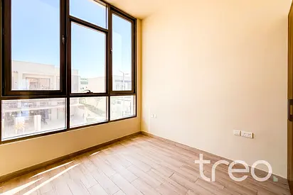 4bedroom | Park | Vacant