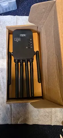 Portable WiFi Signal Booster / Range Extender with External Antennas - Used