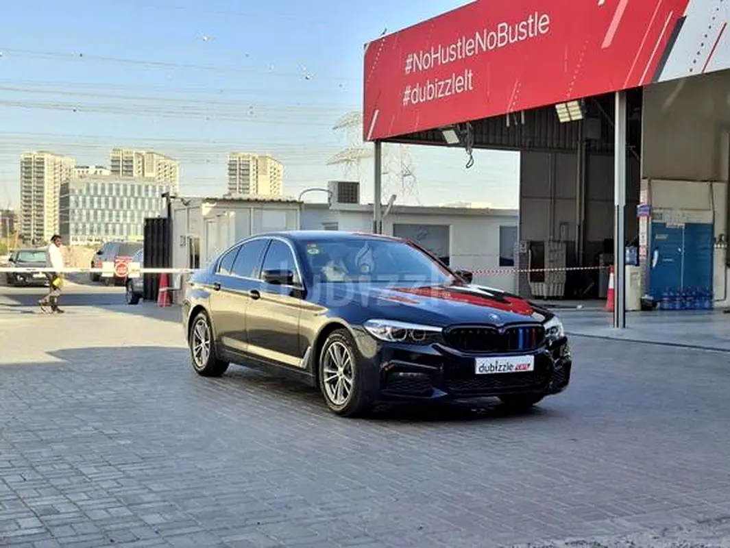 BMW 5-Series 2019 — photo 1 of 14