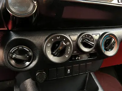 صورة 17 لـ 2020 Toyota HILUX