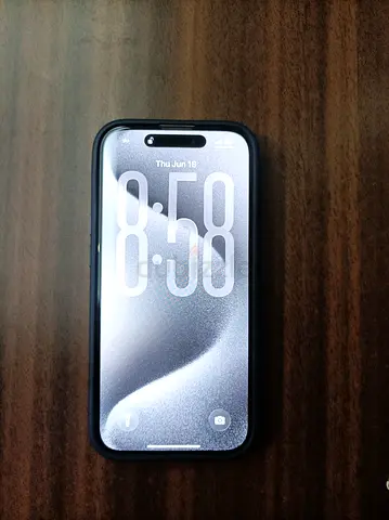 iPhone 15 Pro in like new condition with case - ready to use 92% battery health 256gb