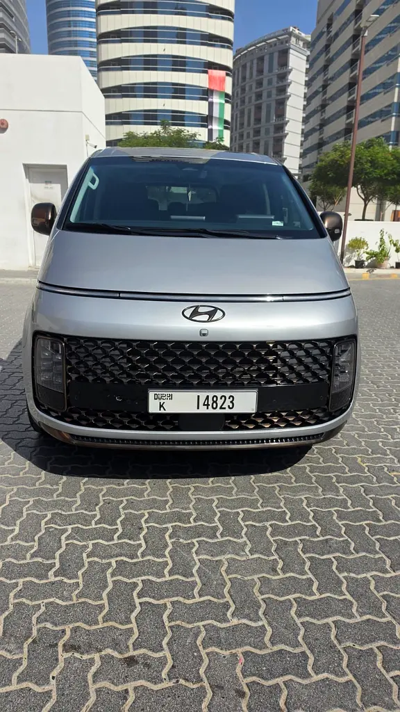 Hyundai Staria 2022 — photo 1 of 7