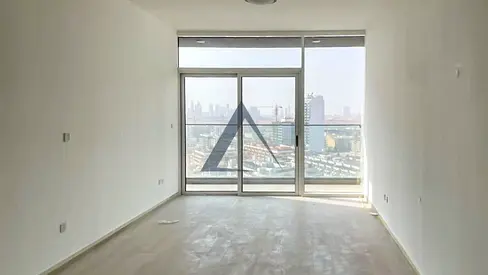 Bright I Modern 1 BR I Community View