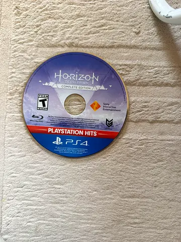 Horizon zero dawn complete edition PS4 game cd