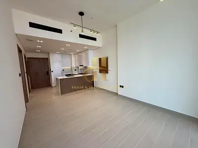 High floor | Skyline view | Ready to move