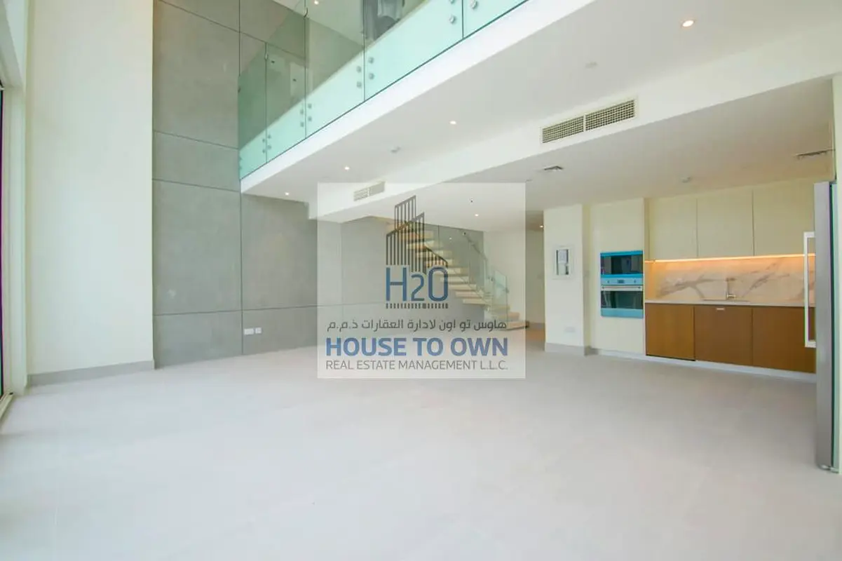 Rare Availability Vacant Soon Loft Lovely View