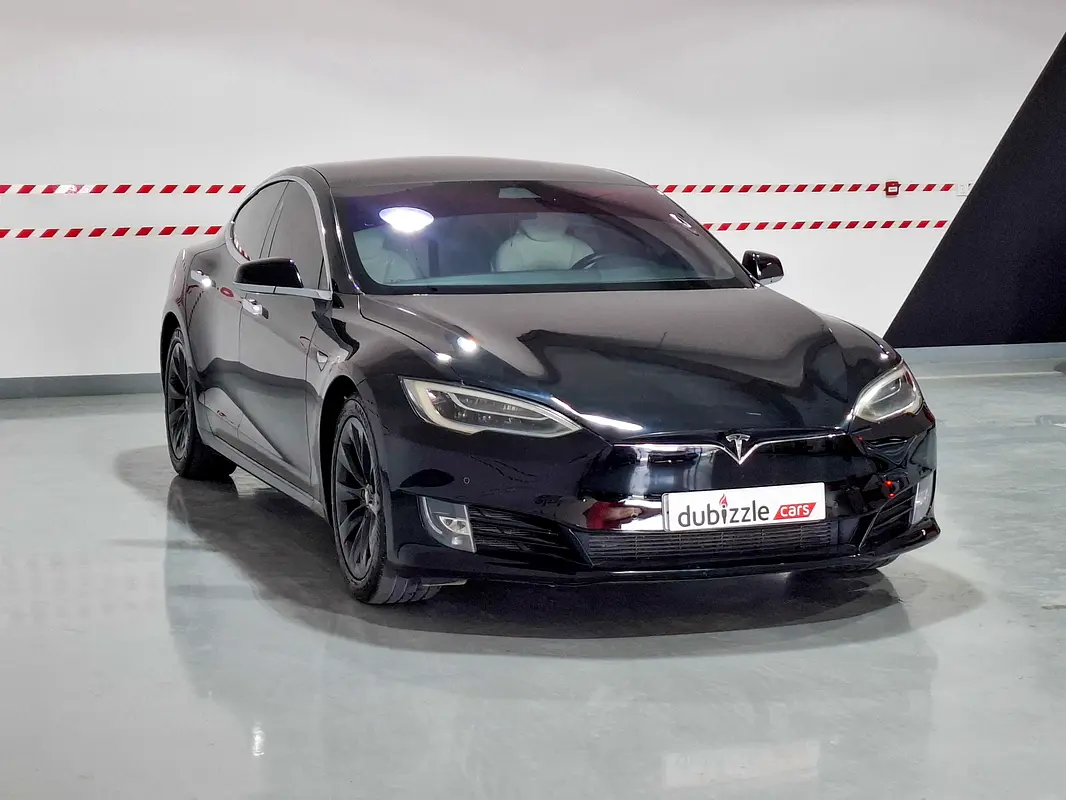 Tesla Model S 2017 — photo 1 of 15