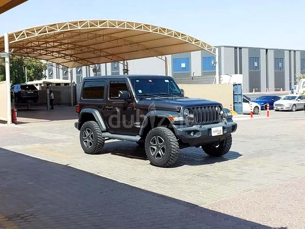 Jeep Wrangler 2020 — photo 1 of 13