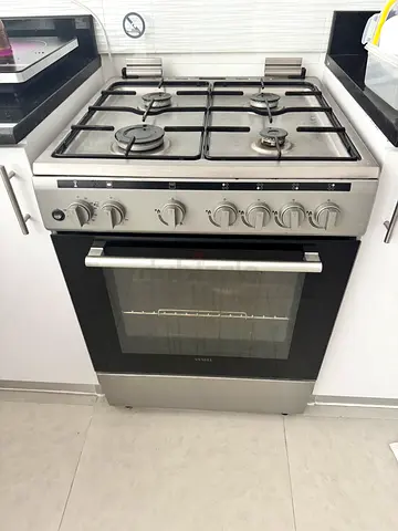 Gas cooktop / oven (used)