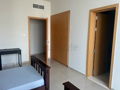 Next to Alreem mall, private room for rent