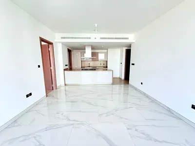 HIGH FLOOR | FINAL PRICE | WITH MAIDS