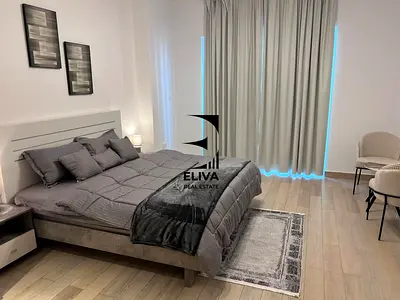 Fully Furnished | Studio w/ Balcony | Canal View