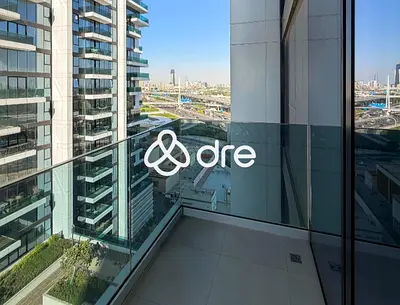 Brand New Unit I High Floor I Walking Distance to Max Metro Station