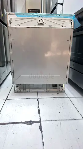 Miele bulit in dishwasher 3rack latest model neat and clean good condition