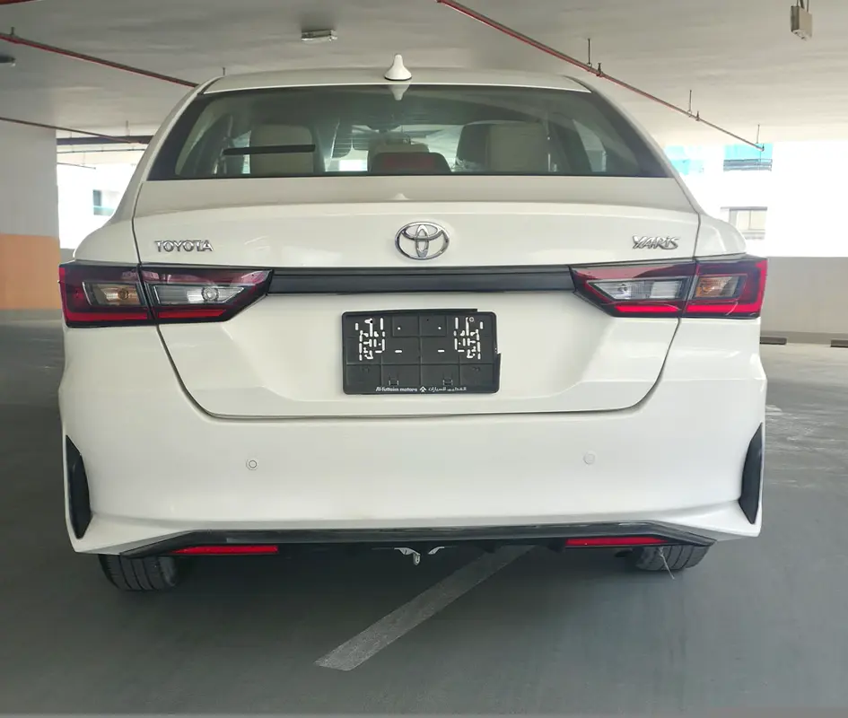 Toyota Yaris 2023 — photo 1 of 7