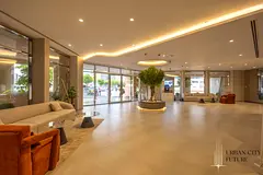 Ready 2 Move in - Chiller Free - Spacious Layout