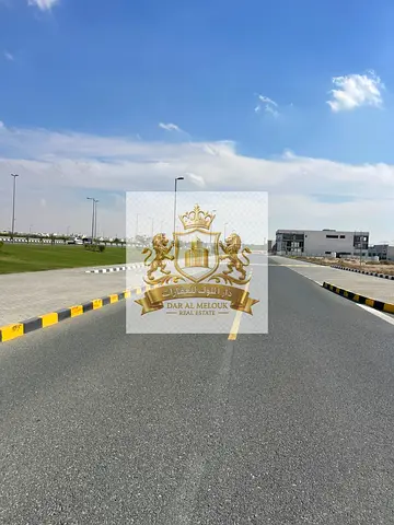 For Sale in Sharjah Industrial Area 18 Commercial Land for Warehouses Area: 26,726 sq ft Corner plot on two streets Building permit for showrooms