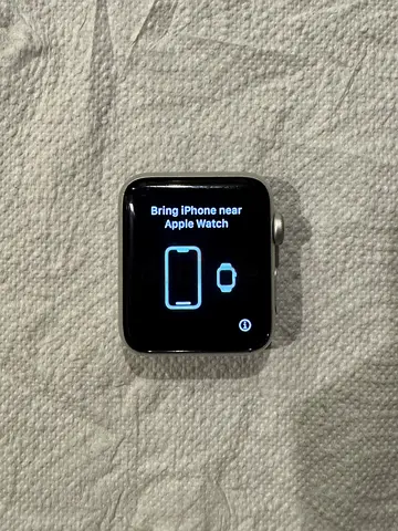 Apple Watch Series 3 42mm | Silver Aluminum | GPS | Price Negotiable