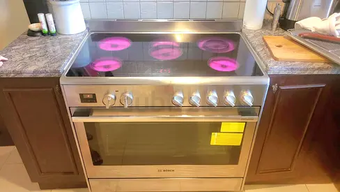 Bosch serie 8 electric cooker 90x60 cm latest model good condition