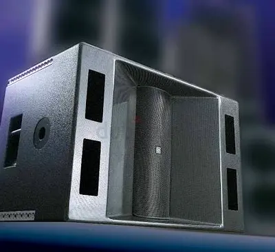 QSC ISIS 215PCM powered subwoofer 3600 watts