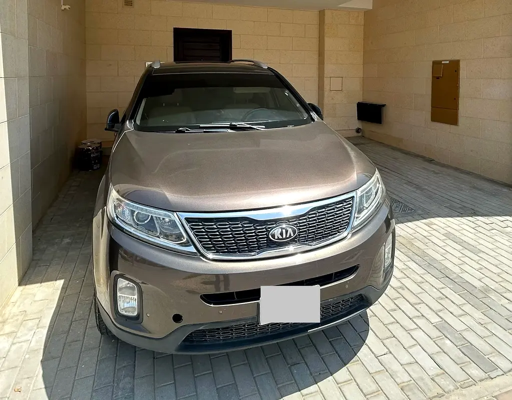 Kia Sorento 2013 — photo 1 of 2