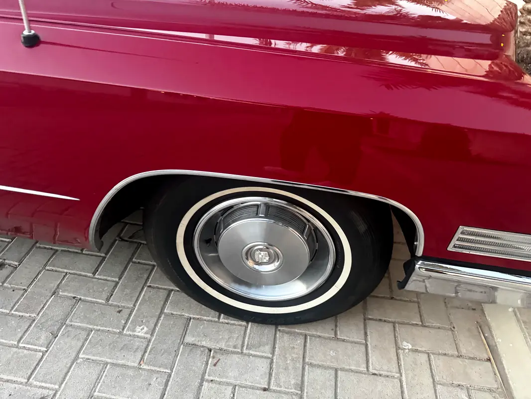 Cadillac DTS/De Ville 1967 — photo 1 of 17