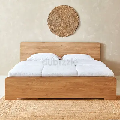 180cm bed + mattress + bedside tables x2