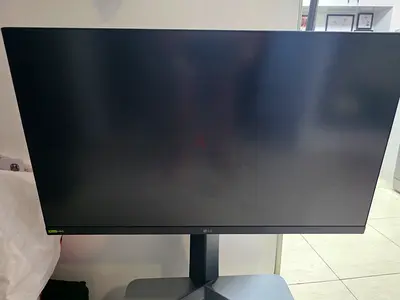 LG 24-inch Full HD Monitor - Good Condition