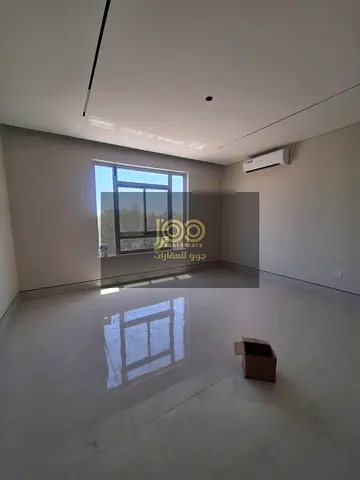 🏡 فيلا فاخرة للإيجار في منطقة شانتير – أم القيوين