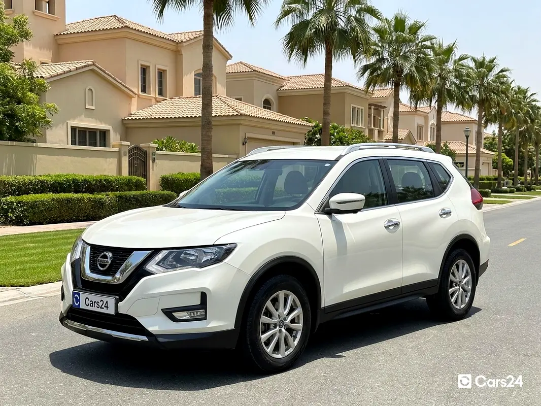 Nissan X-Trail 2022 — photo 1 of 13