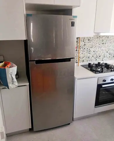 Samsung 500 liter capacity refrigerator neat and clean