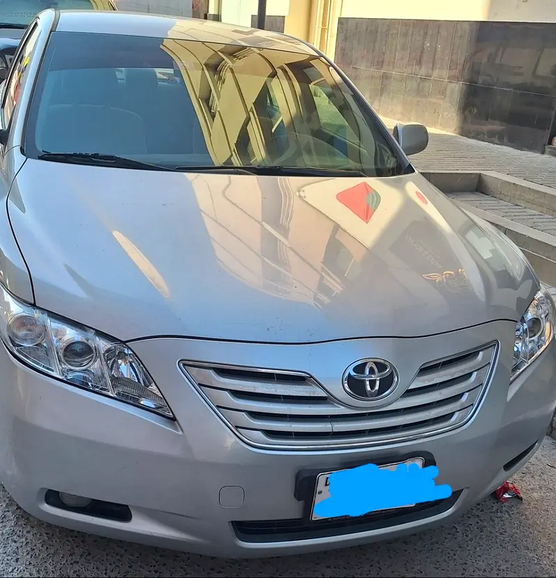 Toyota Camry 2009 — photo 1 of 6