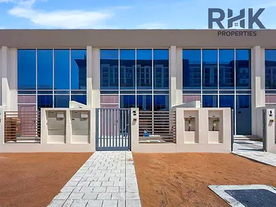 Park-Facing | Fully Furnished | Brand New