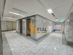 Lavish 3BHK With Balcony☆Store Room☆Affodable Rent☆Car Parking☆Ready To Move☆Near Family P