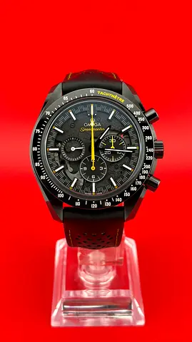 Omega Speedmaster Dark Side of the Moon Apollo 8 | 44.25mm | Full Set (2023) — Very Good Condition
