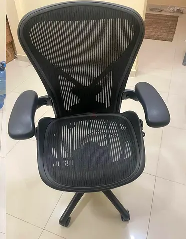Herman Miller Aeron Office Chair for Sale excellent condition