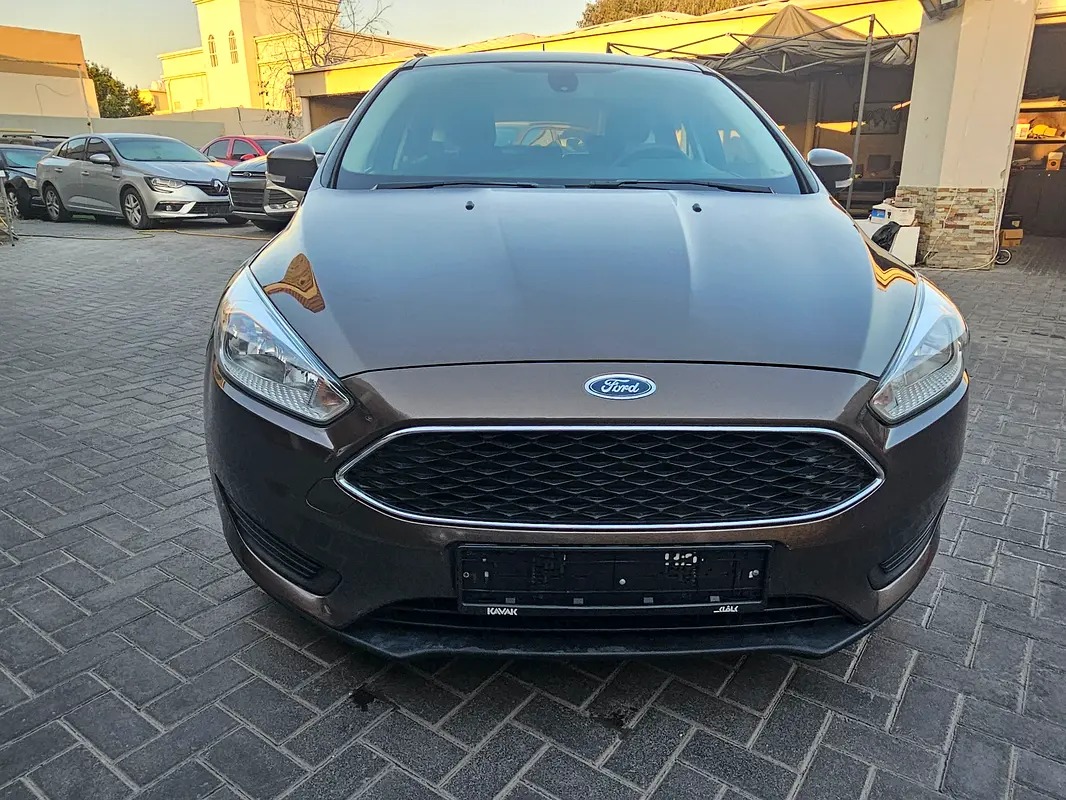 Ford Focus 2018 — photo 1 of 15